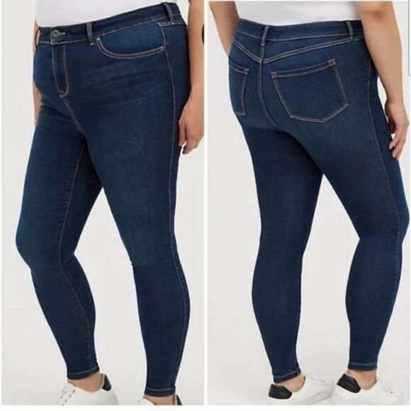 Torrid MIDFIT SUPER SKINNY JEANs size 10T - Picture 1 of 13